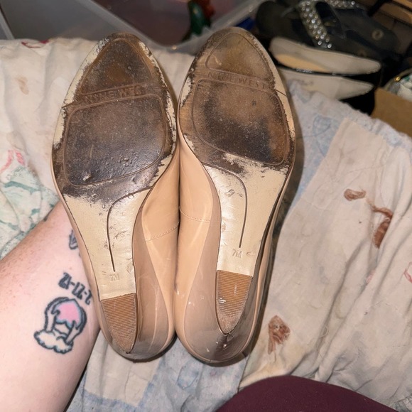 Wedge Close Toe Shoes size 7M - Picture 4 of 6